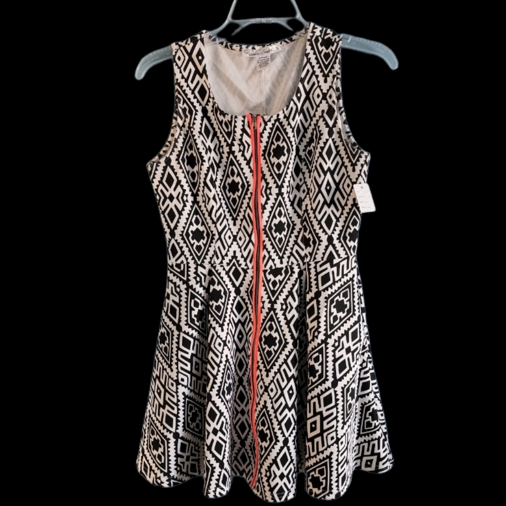 Preowned Sans Souci Juniors Dress.